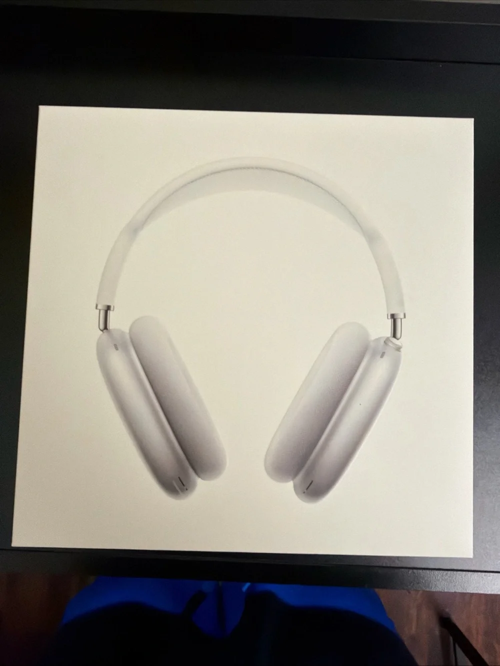 Apple Airpod Max Headphones - White
